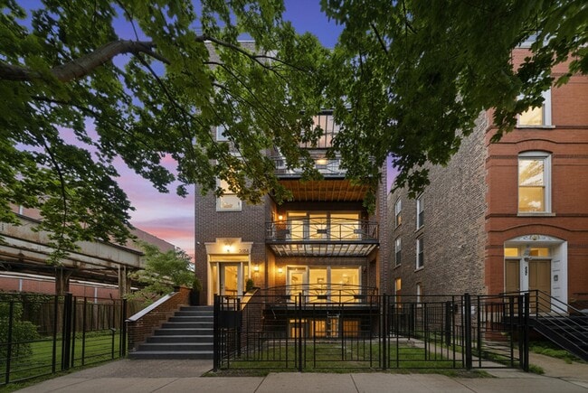Building Photo - 308 W Evergreen Ave Unit 1R