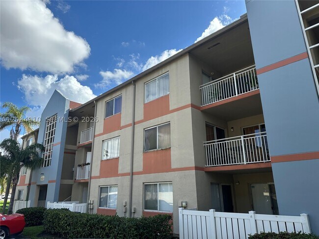 18840 NW 57th Ave Unit 207