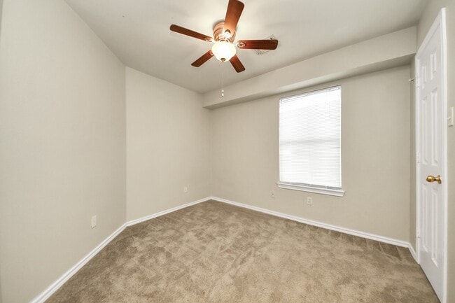 Building Photo - 6019 Pennworth Ln