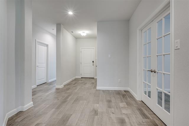 Photo - 15933 Bronte Lane