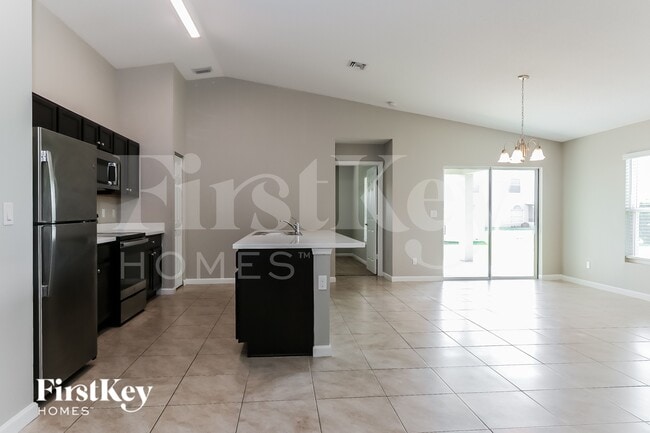 Photo - 4275 SW Utterback St
