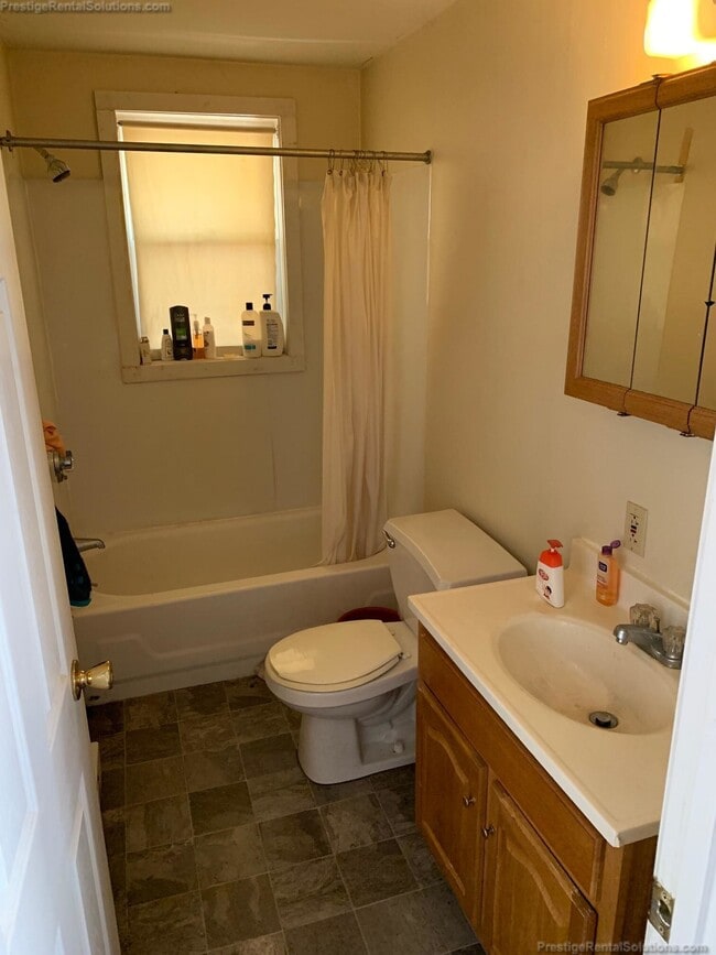 Photo - 88 Gardena St