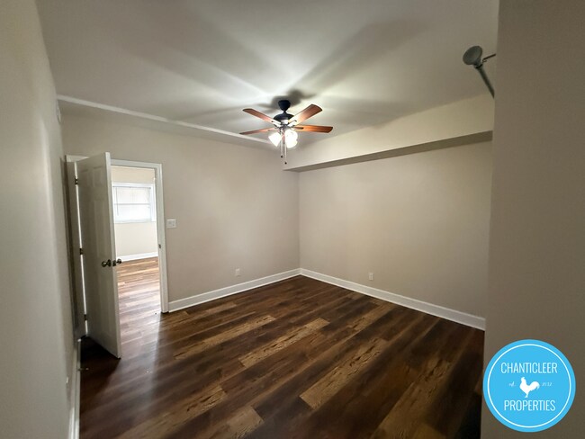 Photo - 1729 Gyro Dr