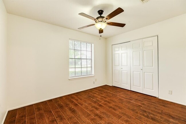 Photo - 10506 Green Valley Ln