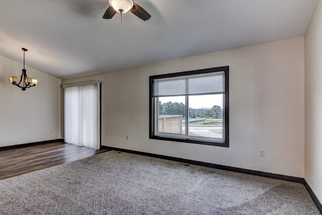 1978 Southridge Ave Unit 1