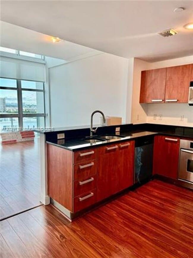 Photo - 3131 NE 188th St Unit 3131 NE 188th St # 2-1213