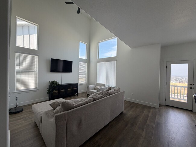 Photo - 2784 Blue Dawn Ln