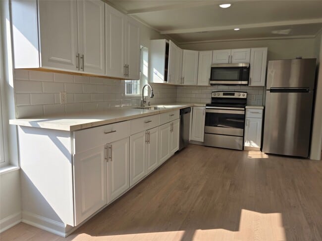 Building Photo - 505 Park Ln