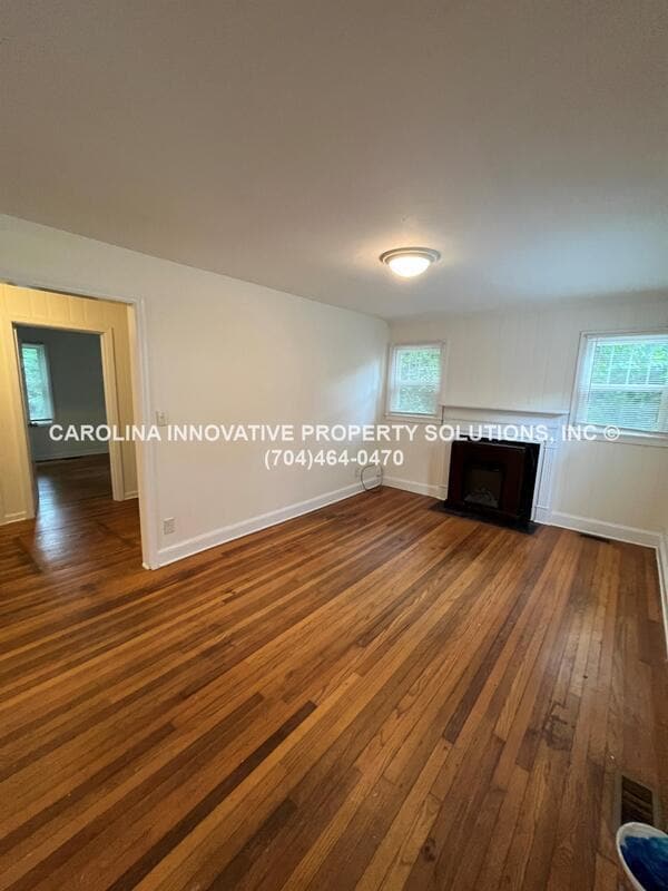 Photo - 2824 Phillips Ave