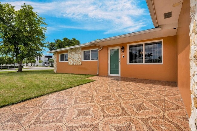 Photo - 19102 NW 33rd Pl