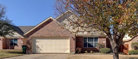 Photo - 160 Angus Dr