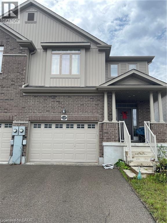 Photo - 449 Avens St