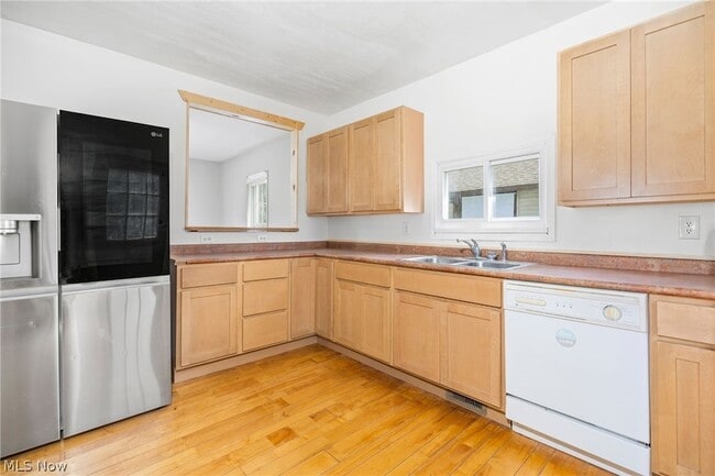 Photo - 918 Raymond Ave
