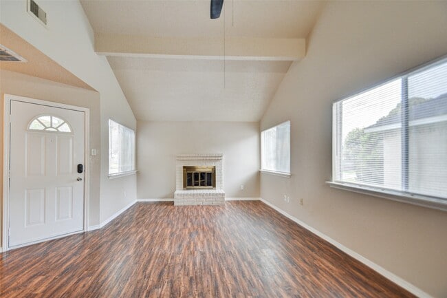 Photo - 13106 Townwood Dr