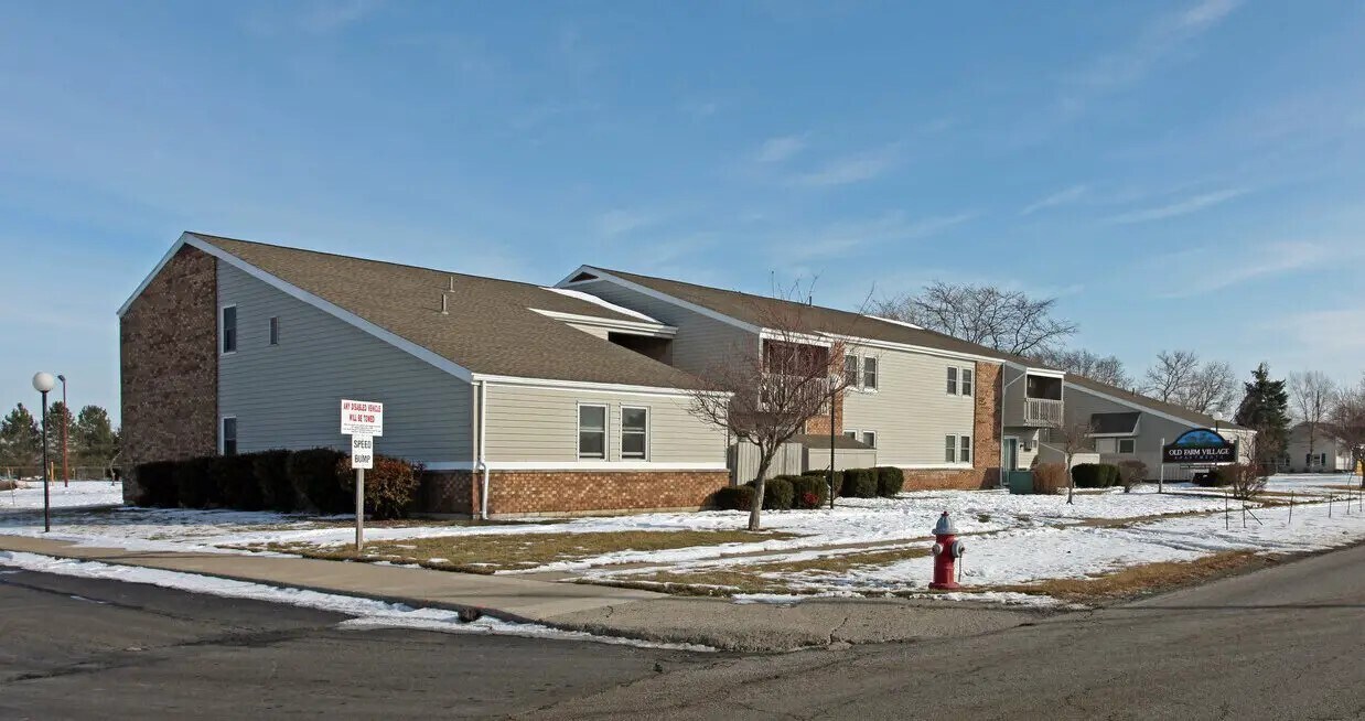 Photo - 631 W Sycamore St