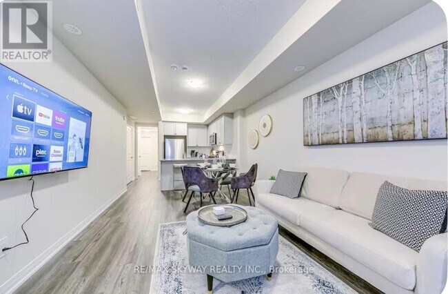 Photo - 1593 Rose Way