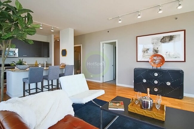 Photo - 900 W Huron St