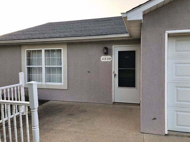 4809-4811 Geyser Blvd - 4809-4811 Geyser Blvd Apartamento Unidad 4809 Geyser Blvd