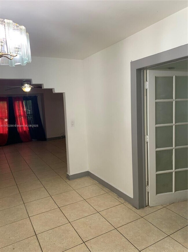 Photo - 750 NW 118th St