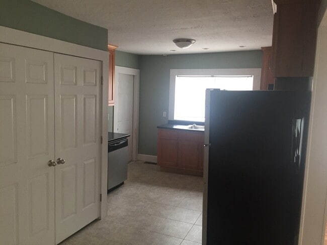 Photo - 308 Clinton St SE Unit B