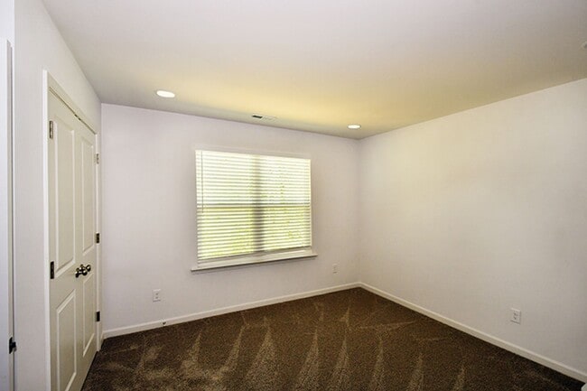 Photo - 2046 McDonald Dr