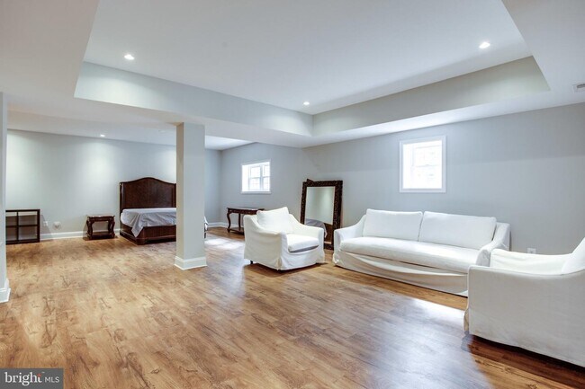 9709 Georgetown Pike