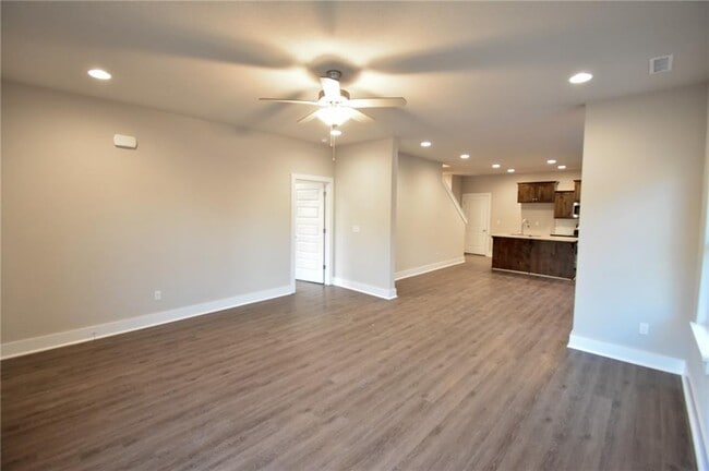 Photo - 747 N Malbec Rd