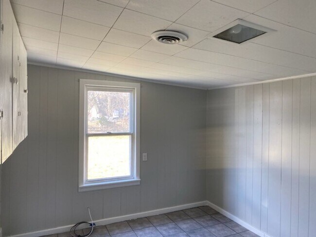 Photo - Updated 2BR Plain Local Ranch for Rent