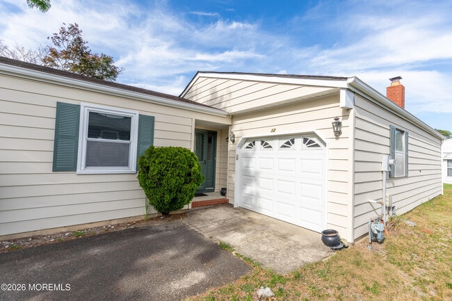 Photo - 12 Mayaquez Ln