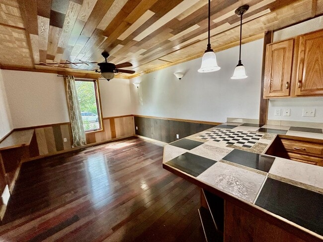 Photo - 436 E 13th St Unidad APT #1