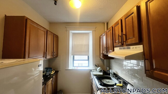 Photo - 1152 Commonwealth Ave Unidad 28