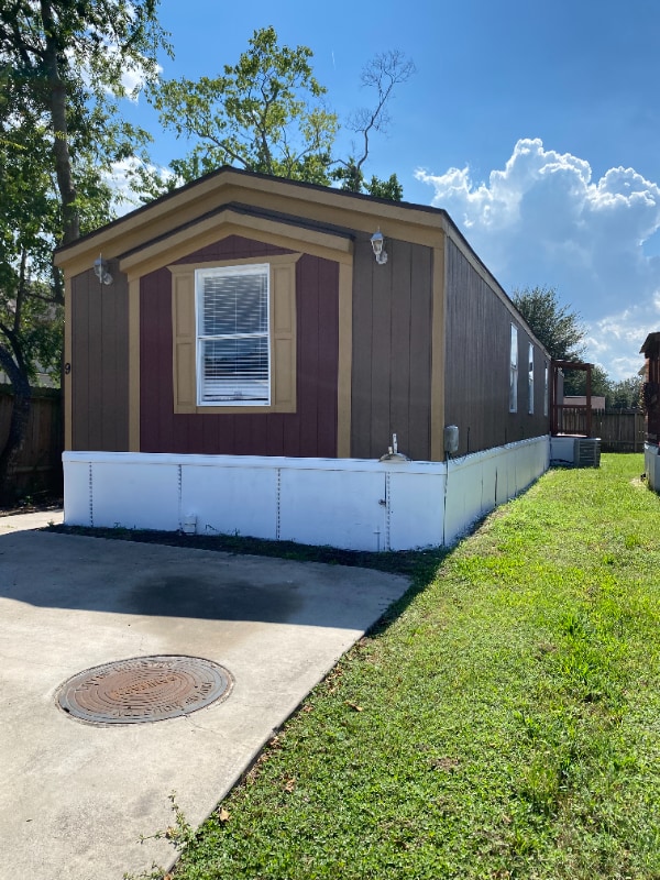 Building Photo - 1120 N Vista Dr Rental