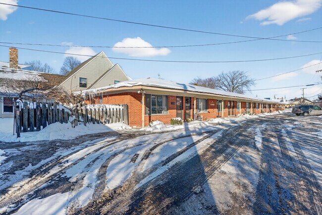 23 W Burdick St