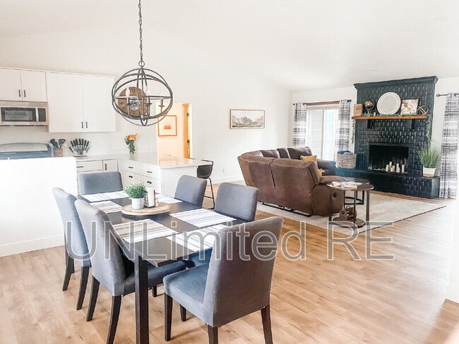 Photo - 5118 E Seminole Dr