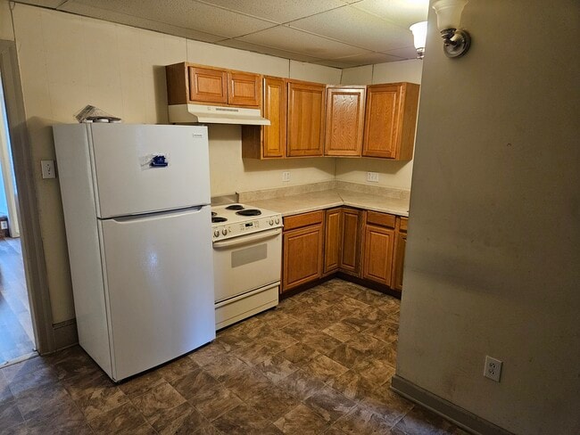 Photo - 137 E Louther St