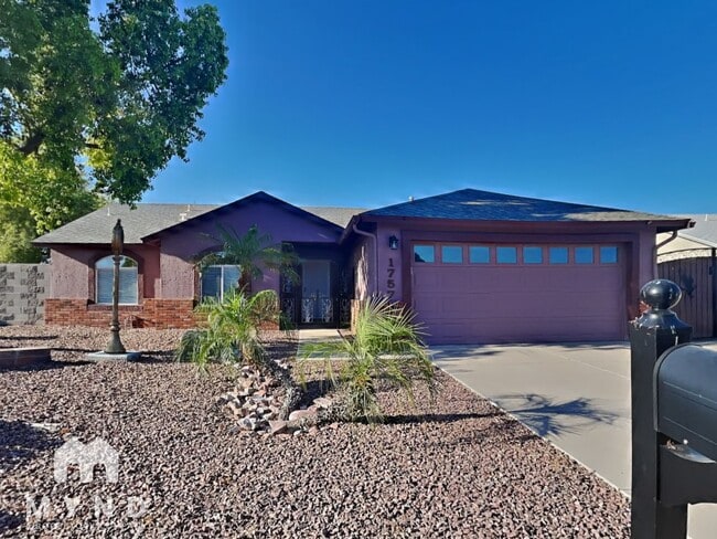 Photo - 1757 W Ray Ln House