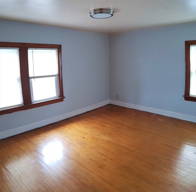 Photo - 1307 Cypress Ave