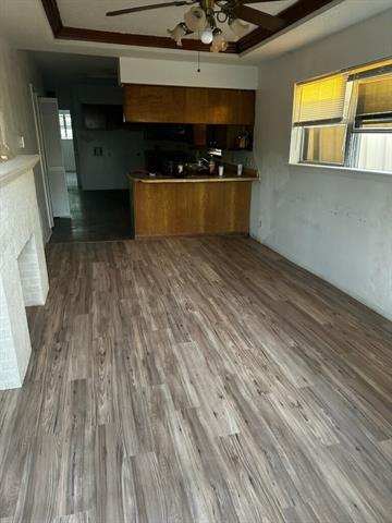 Photo - 120 W Heron St