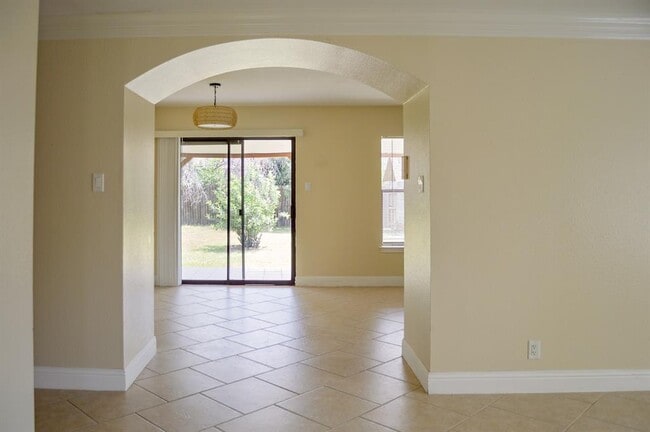 Photo - 2909 Donnell Dr
