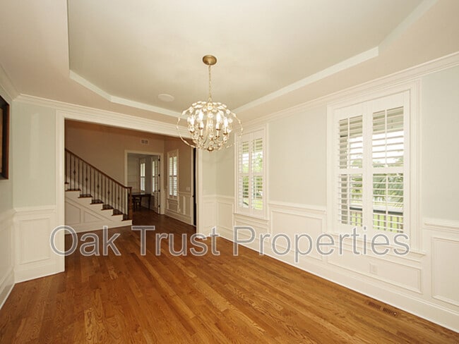 Photo - 125 Brogun Ln