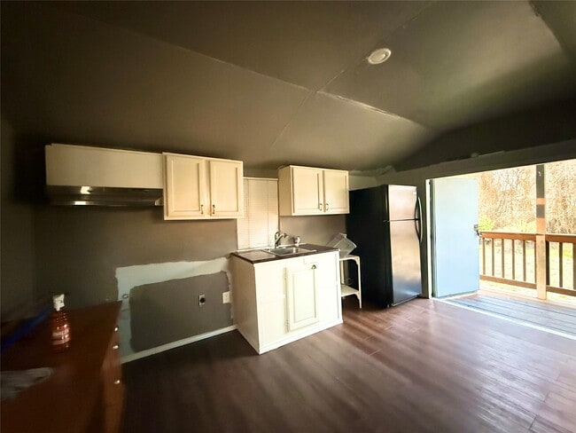 Photo - 274 Jewel St