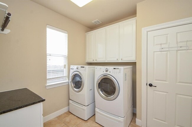 Photo - 510 McAllister Ave