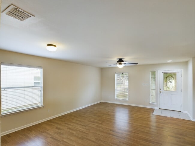 Photo - 15123 Meredith Ln