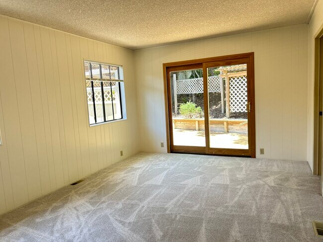 Photo - 140 Quail Way