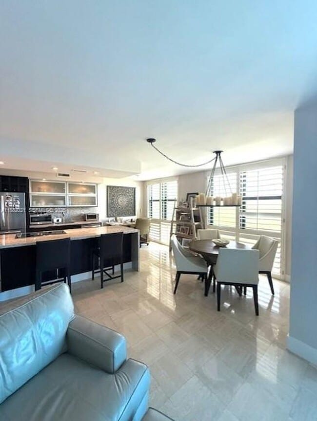 Photo - 1121 Crandon Blvd