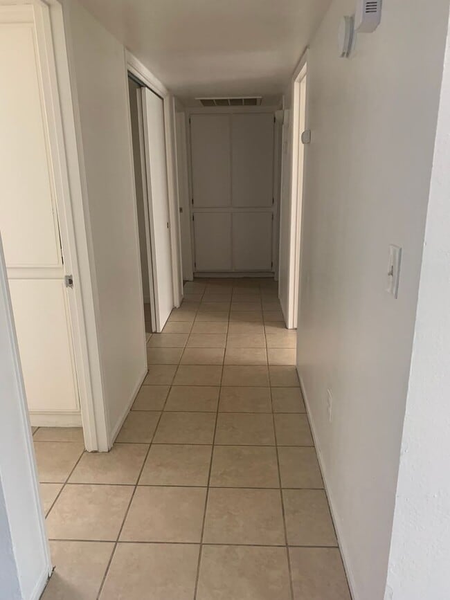 Photo - 6008 Hill Dale Ct Unidad B