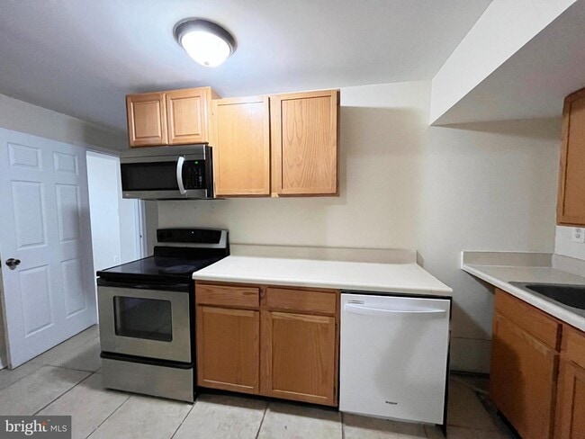 Photo - 75 Marblehead Rd