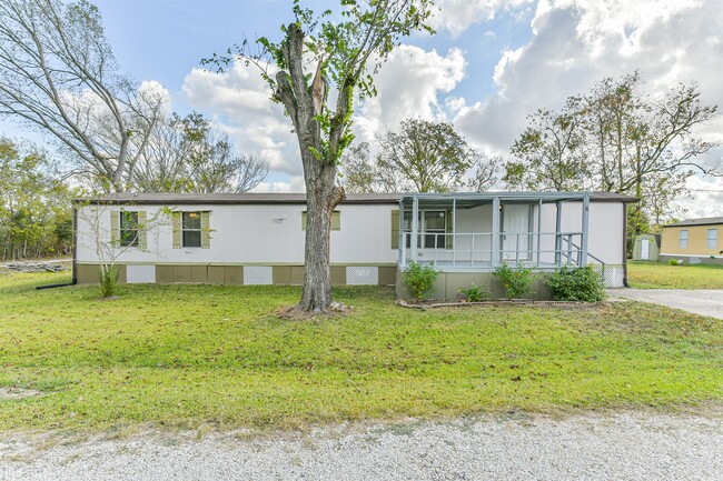 Building Photo - 1749 Max Rd