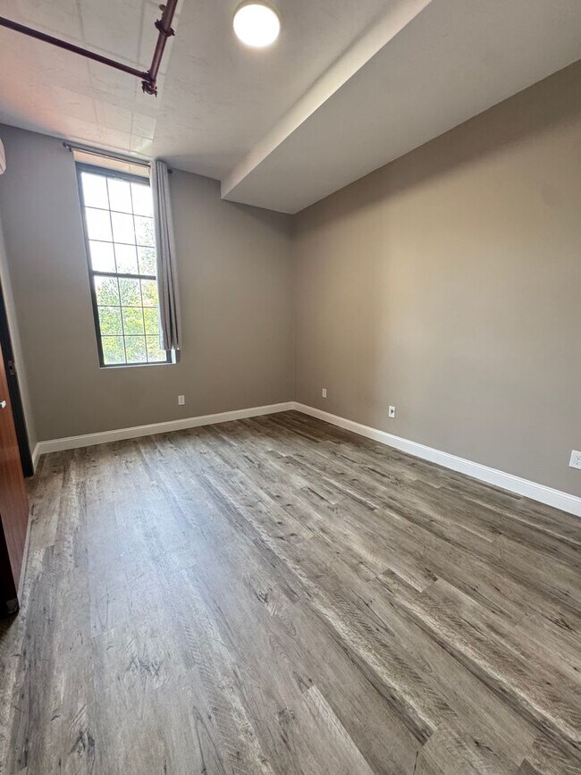 70 Webster St Unit 202