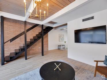Building Photo - 3809 N Braeswood Blvd Unit 14 Rental